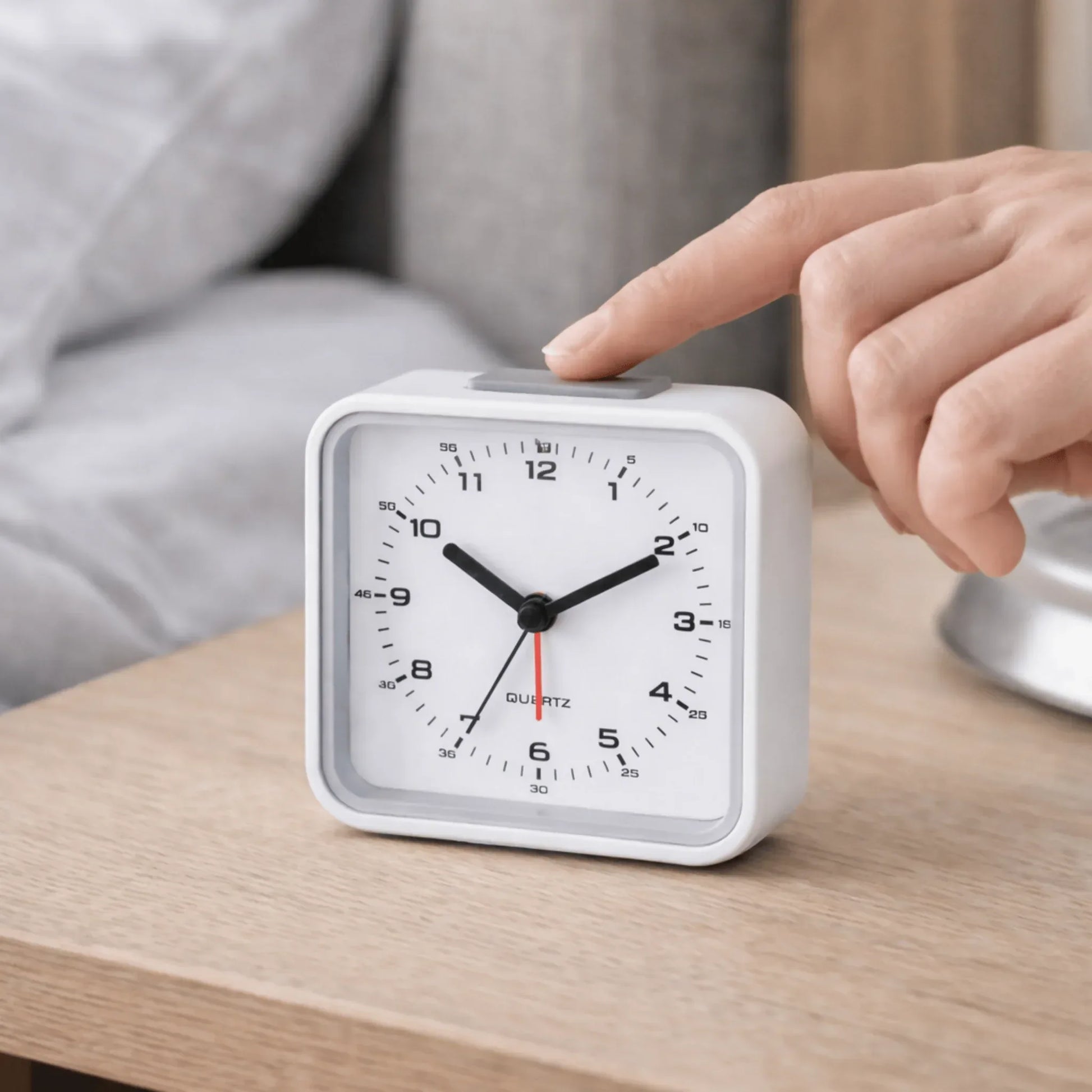 Tronic Analogue Alarm Clock (Quartz) - Yalla Mart