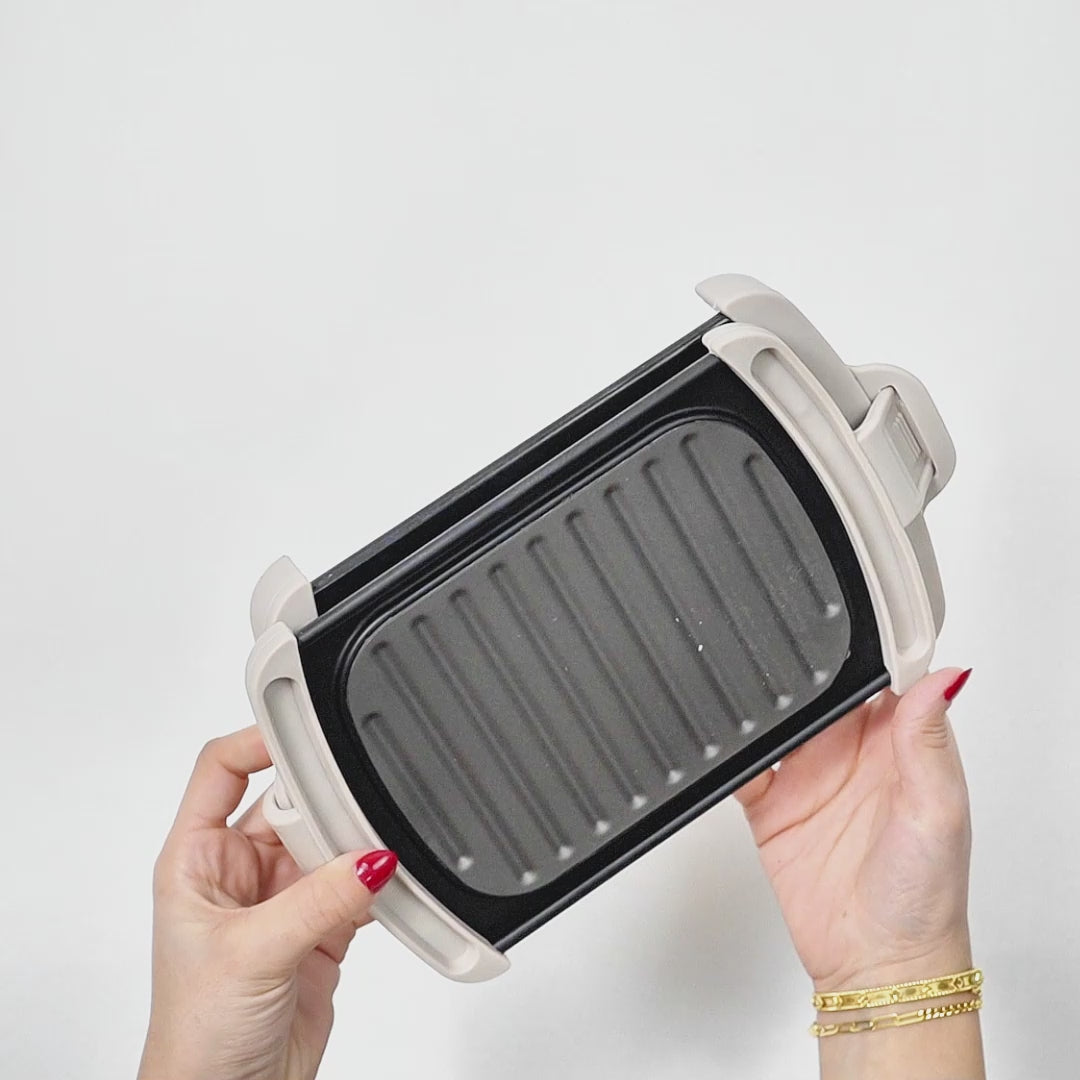 Microwave Grill Plate with Ridged Surface - Non-Stick Grilling for Meat & Vegetables